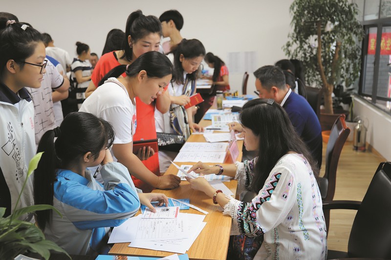 职业教育崛起 从“备选”到“香饽饽”的教育变革